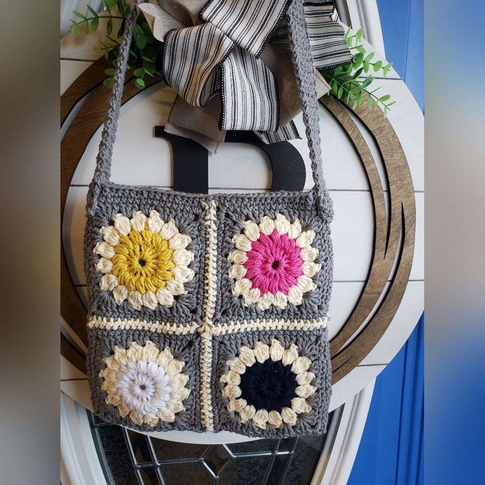 Sophia Shoulder Bag Handcrochet - Picture 5 of 5